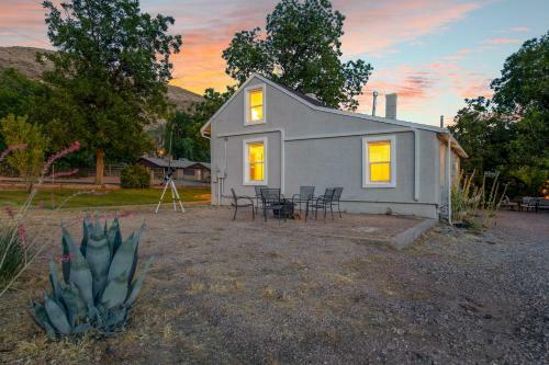 Modern Zion Farmhouse With Jacuzzi Swim Spa, Rv Space