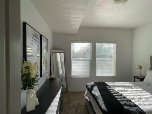 Luxury 1-bedroom Apartment
