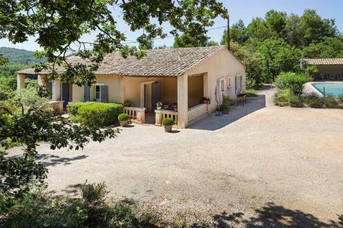 Holiday Home, M�nerbes
