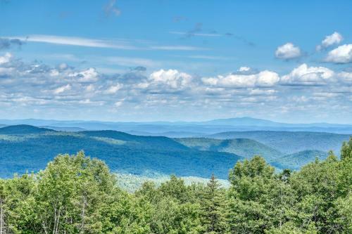 Cooper Hill Hideout