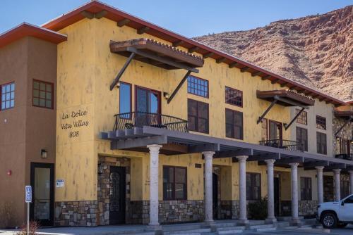 La Dolce Vita Villas #9