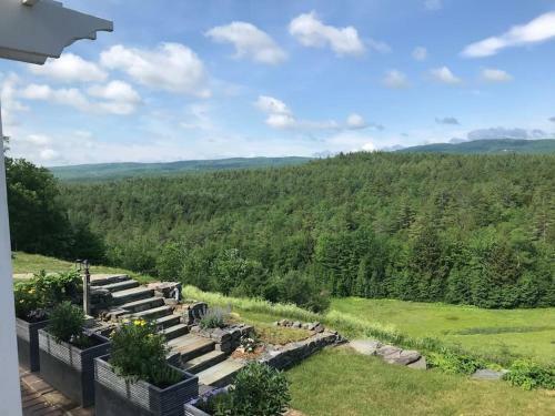 Villa Tuscan Luxury In Vermont - Private 25 Acres, Views
