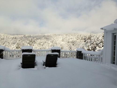 Villa Tuscan Luxury In Vermont - Private 25 Acres, Views