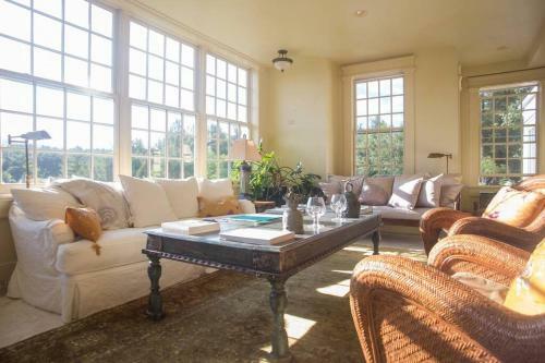 Villa Tuscan Luxury In Vermont - Private 25 Acres, Views