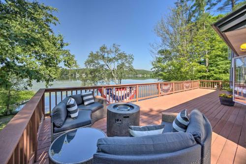 Spacious Wells Oasis With Decks On Little Lake!