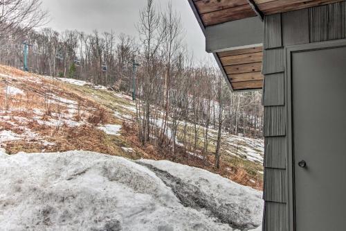 Ski-in And Ski-out Pico Mountain Townhome With Fireplace