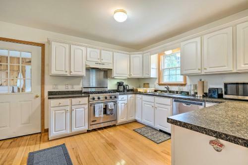 Wilmington Home On 18 Acres About 9 Mi To Skiing!