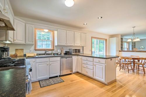 Wilmington Home On 18 Acres About 9 Mi To Skiing!