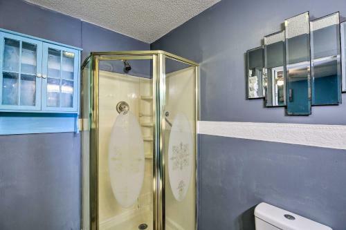 Pet-friendly Bluefield Apartment With Porch!