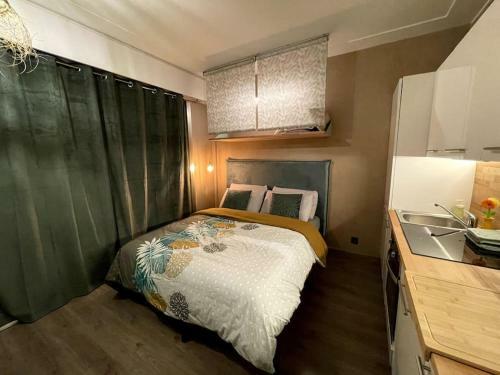 La Room: Seaside Apartment + Terrace + Parking