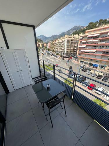 Apartamento Logement Tout �quip�e Menton Centre 500 M Des Plages