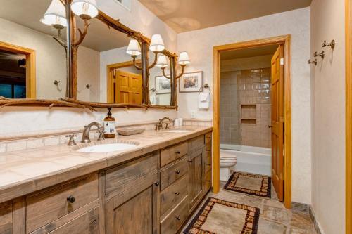 Little Belles Mountain Retreat