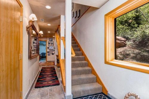 Little Belles Mountain Retreat