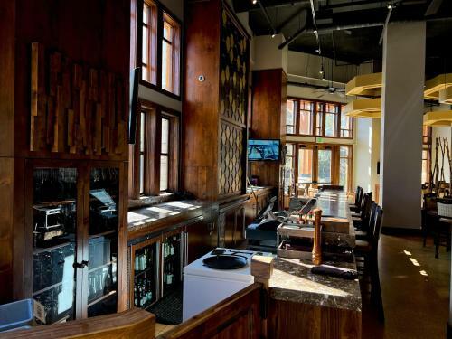 Hotel Canyons Corner Hideout