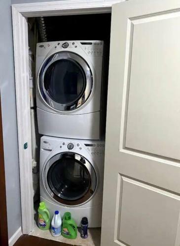 Luxury Two Br Apartment Near Oldhouse Vineyard, Va