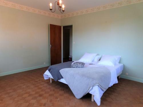 Apartment Doucham�a