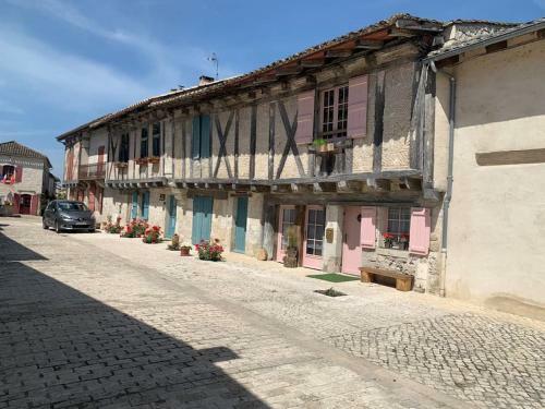 Maison De Charme Au C?ur Du Quercy Blanc!