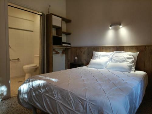 Hostal Base Nature De Malaguet