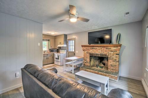 Pet-friendly Radford Retreat On Claytor Lake