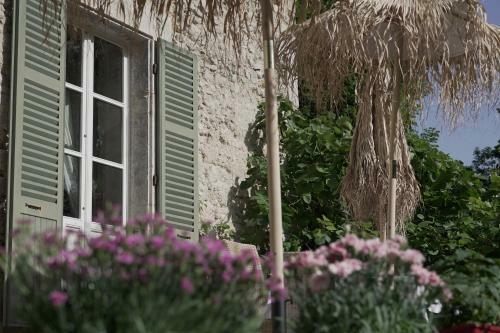 Hostal Domaine Du Tr�s-haut