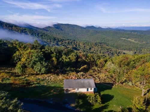 Shenandoah Hideaway Mtn Top Views Total Privacy!