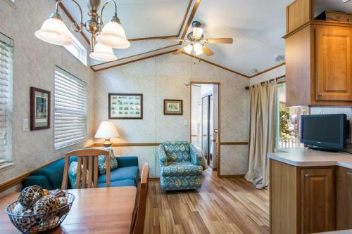 Bethpage Hewick Two-bedroom Cottage 26