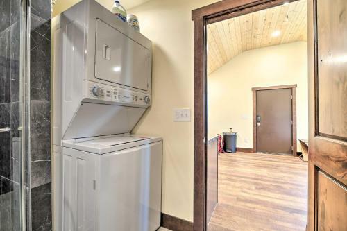 Apartamento Modern Buckley Apt, Walk To Main St Eateries!