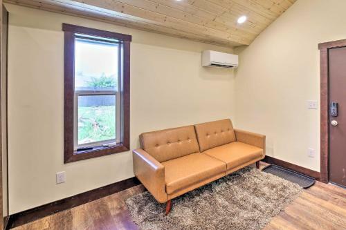 Cozy Buckley Apartment With Mount Rainer View!