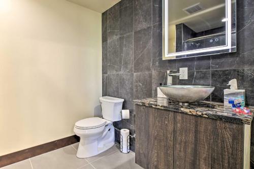Cozy Buckley Apartment With Mount Rainer View!