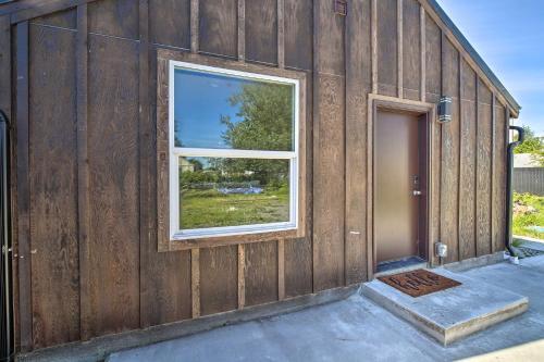 Cozy Buckley Apartment With Mount Rainer View!