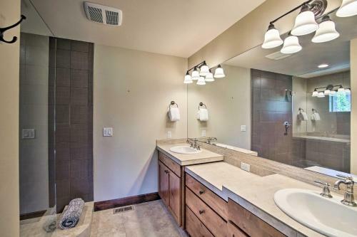 Modern Alpine Home On Prospector Golf Course!