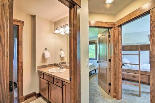 Modern Alpine Home On Prospector Golf Course!