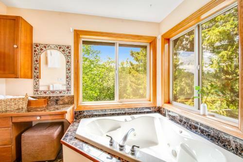 Teanaway River Lodge