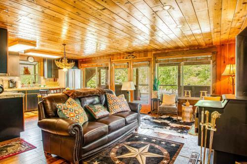 Teanaway River Lodge