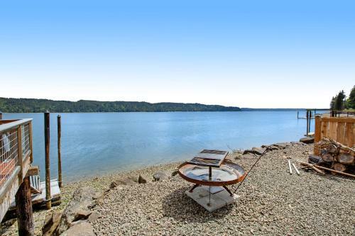 Hood Canal Hideaway