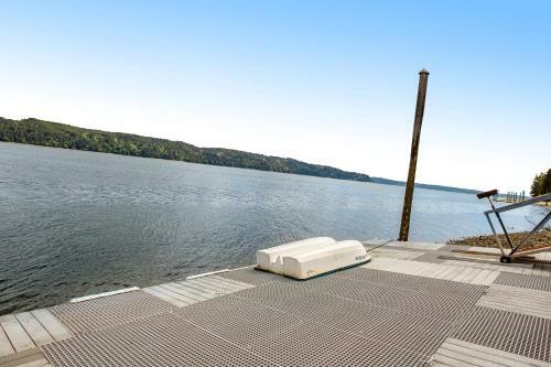 Hood Canal Hideaway