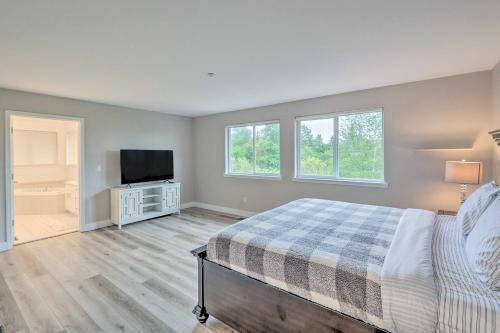 Spacious Kent Home Great For Large Families!