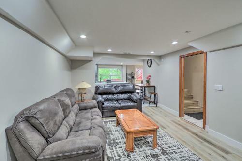 Spacious Kent Home Great For Large Families!