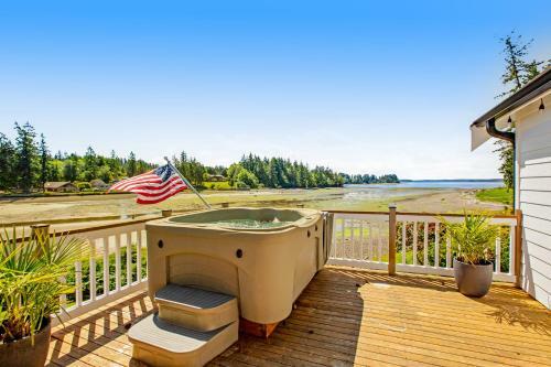 Buzz & Christa's Beach House