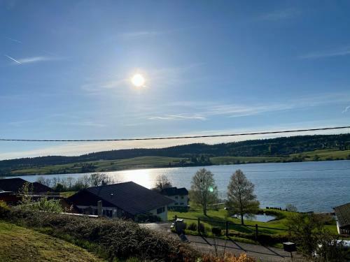 Chalet Charmant R�nov� Au Bord Du Lac St Point