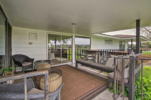 Expansive Pasco Escape With Sauna Pets Welcome