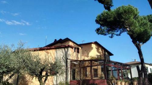 Hostal B&B Villa Acero