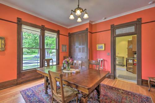 Historic, Victorian Villa With Park On-site