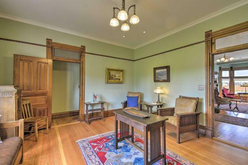Historic, Victorian Villa With Park On-site