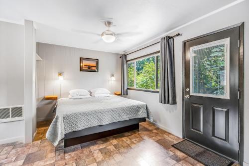 Mount Walker Suite, Room 12 At Mount Walker Inn