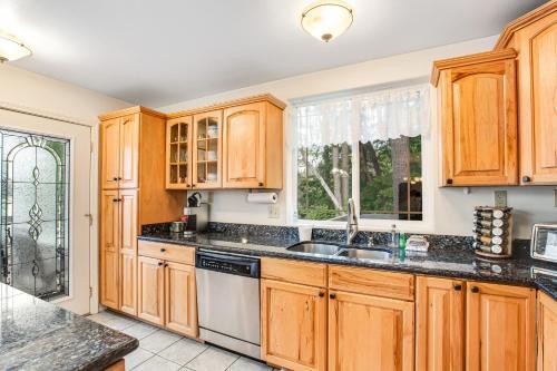 Hammersley Inlet Home