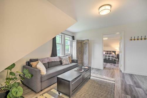 Pet-friendly Vashon Unit, Ferry To Seattle!