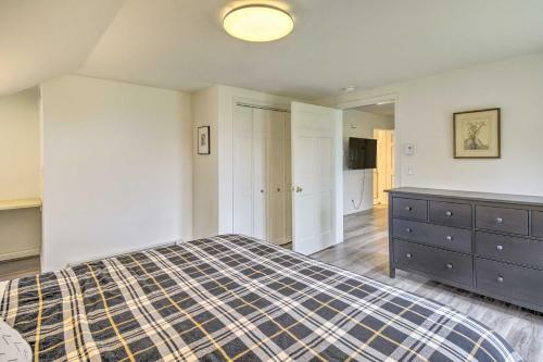 Pet-friendly Vashon Unit, Ferry To Seattle!