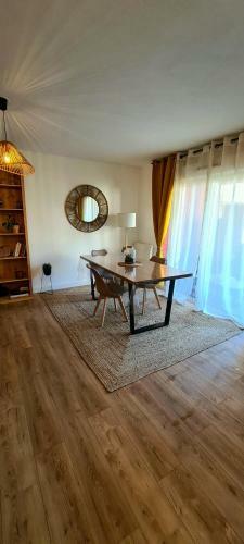 Apartamento Appartement Avec Terrasse, Parking Et Proche Tramway