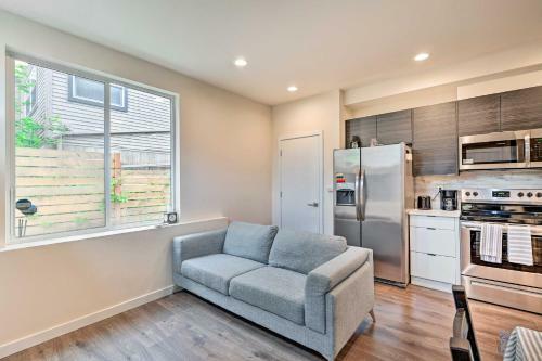 Seattle Townhome Rooftop Deck Less Than 7 Mi To Dtwn